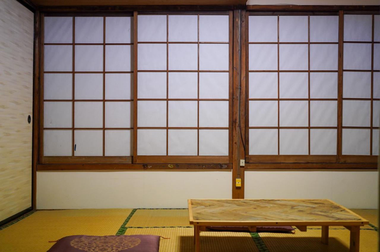 Kakurega Guest House Aizuwakamatsu Exteriör bild