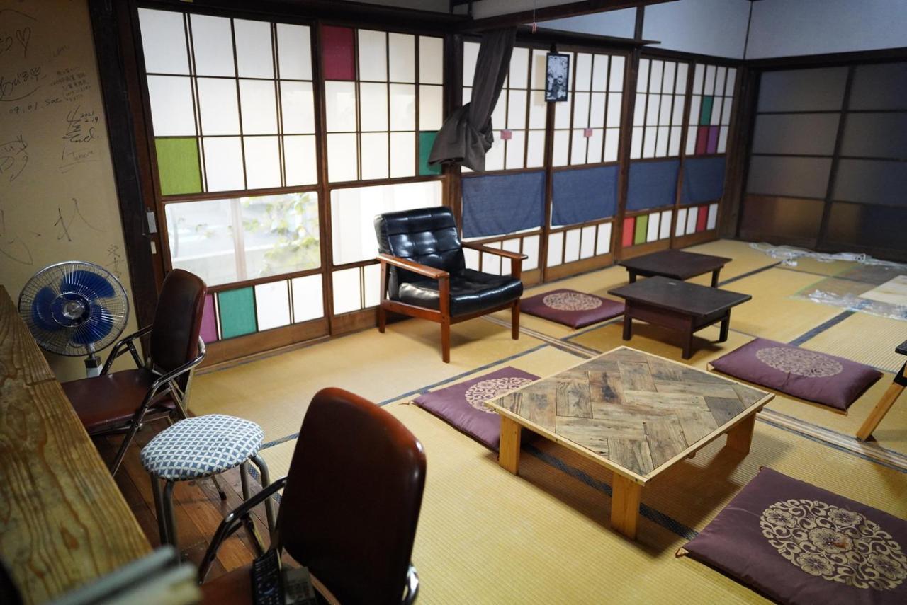 Kakurega Guest House Aizuwakamatsu Exteriör bild
